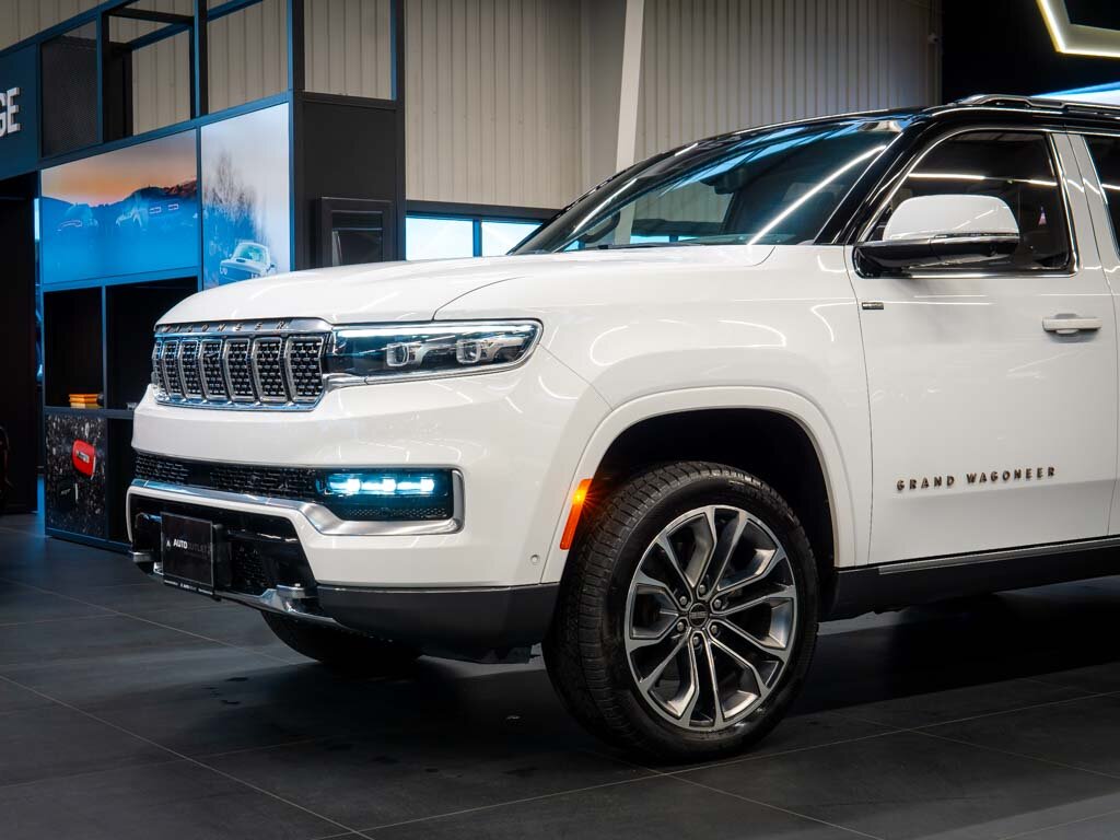 Jeep Grand Wagoneer SUV / Terénní 6,4 l 351 kw