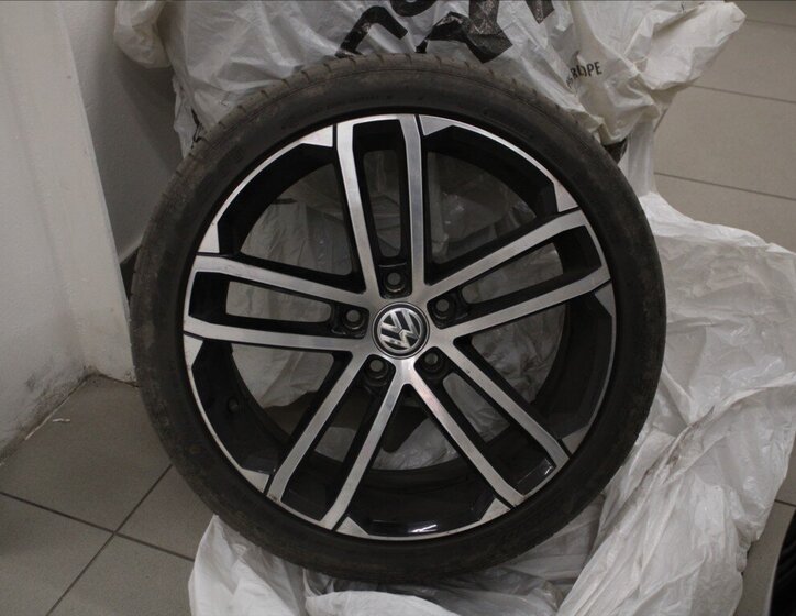 Volkswagen Golf Kombi 2,0 l 135 kw