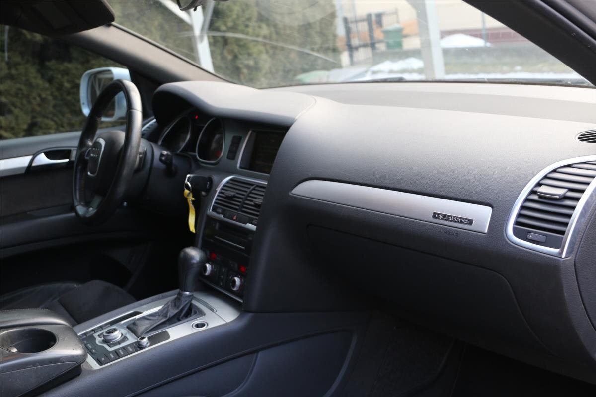 Audi Q7 Kombi 3,0 l 176 kw