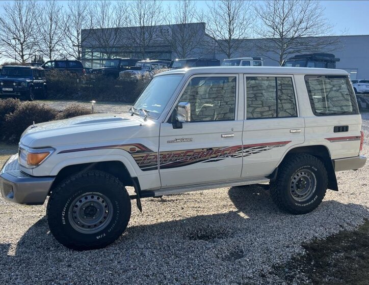 Toyota Land Cruiser Ostatní 4,0 l 170 kw