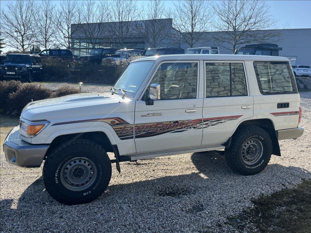 Toyota Land Cruiser Ostatní 4,0 l 170 kw