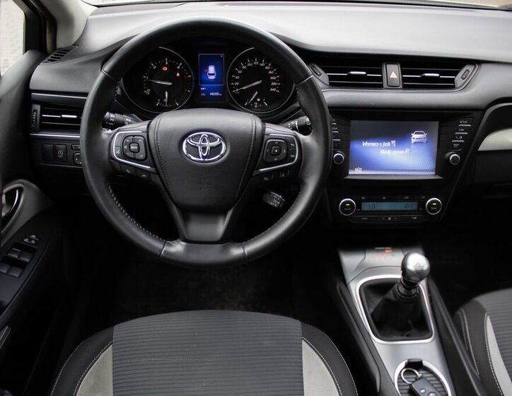 Toyota Avensis Kombi 1,6 l 82 kw