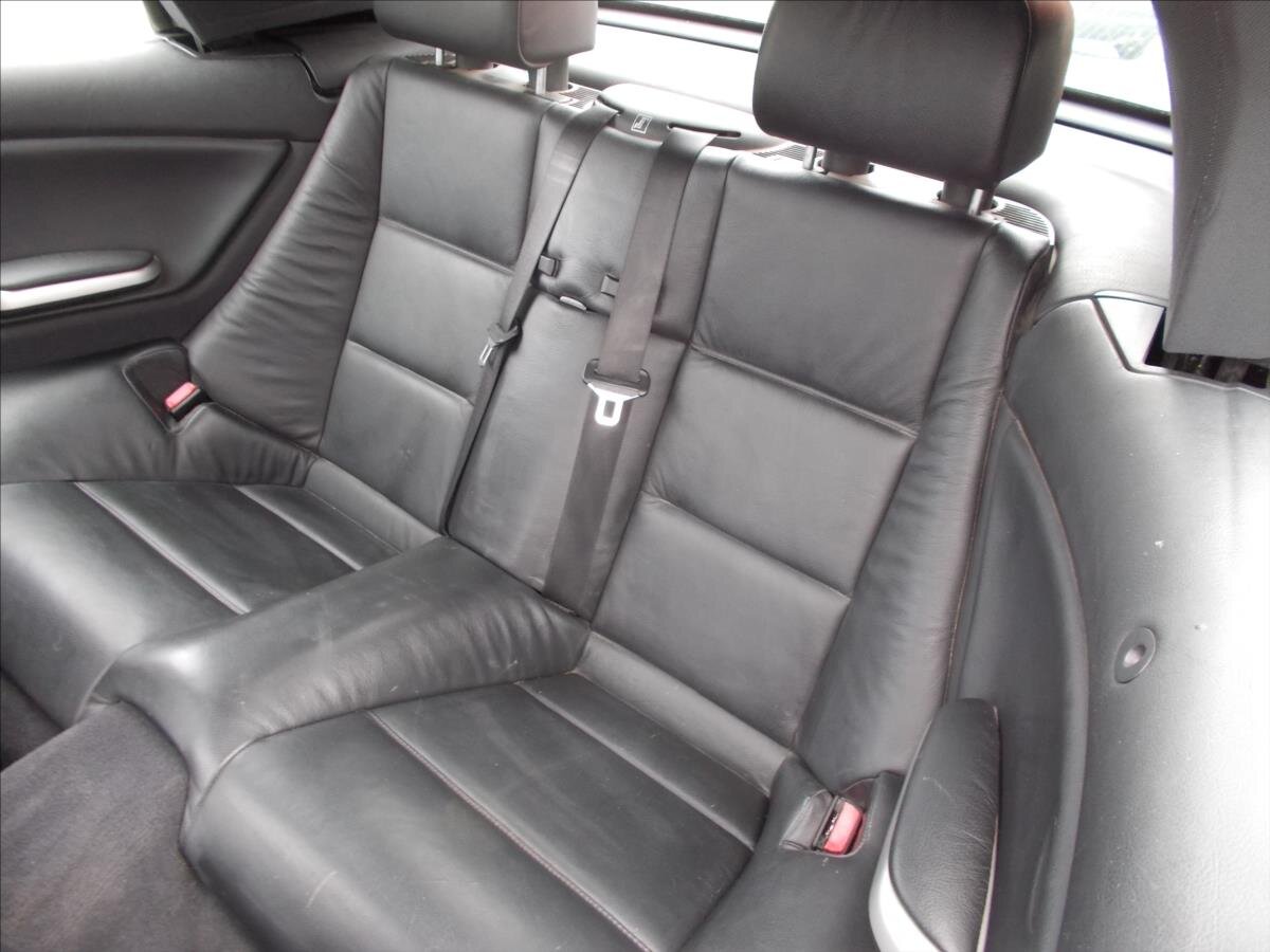 BMW Řada 3 Kabriolet 2,0 l 105 kw