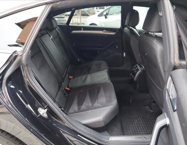 Volkswagen Arteon Hatchback 2,0 l 140 kw