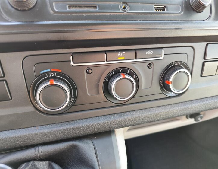 Volkswagen Transporter Ostatní 2,0 l 84 kw