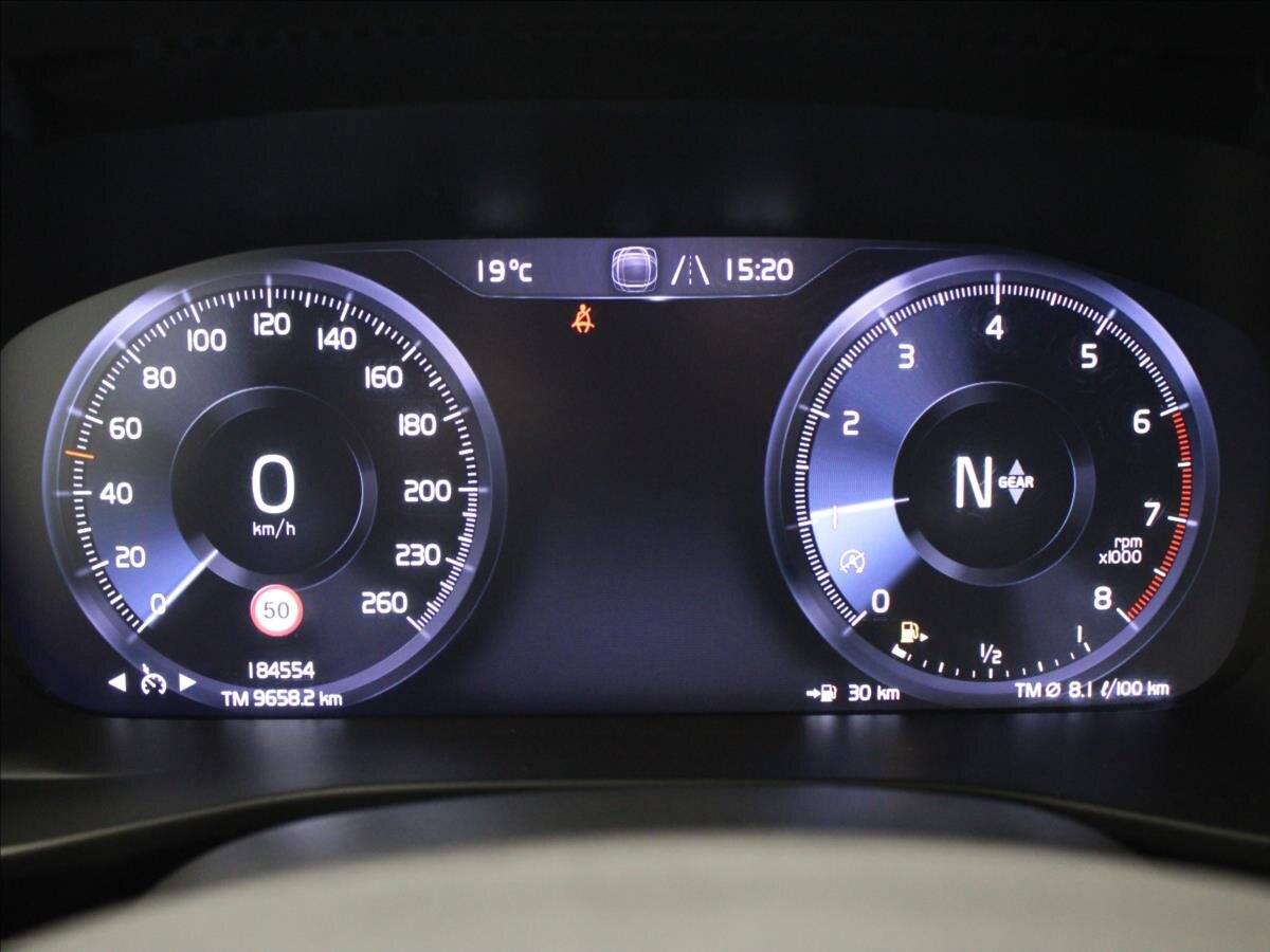 Volvo XC40 SUV 1,5 l 115 kw