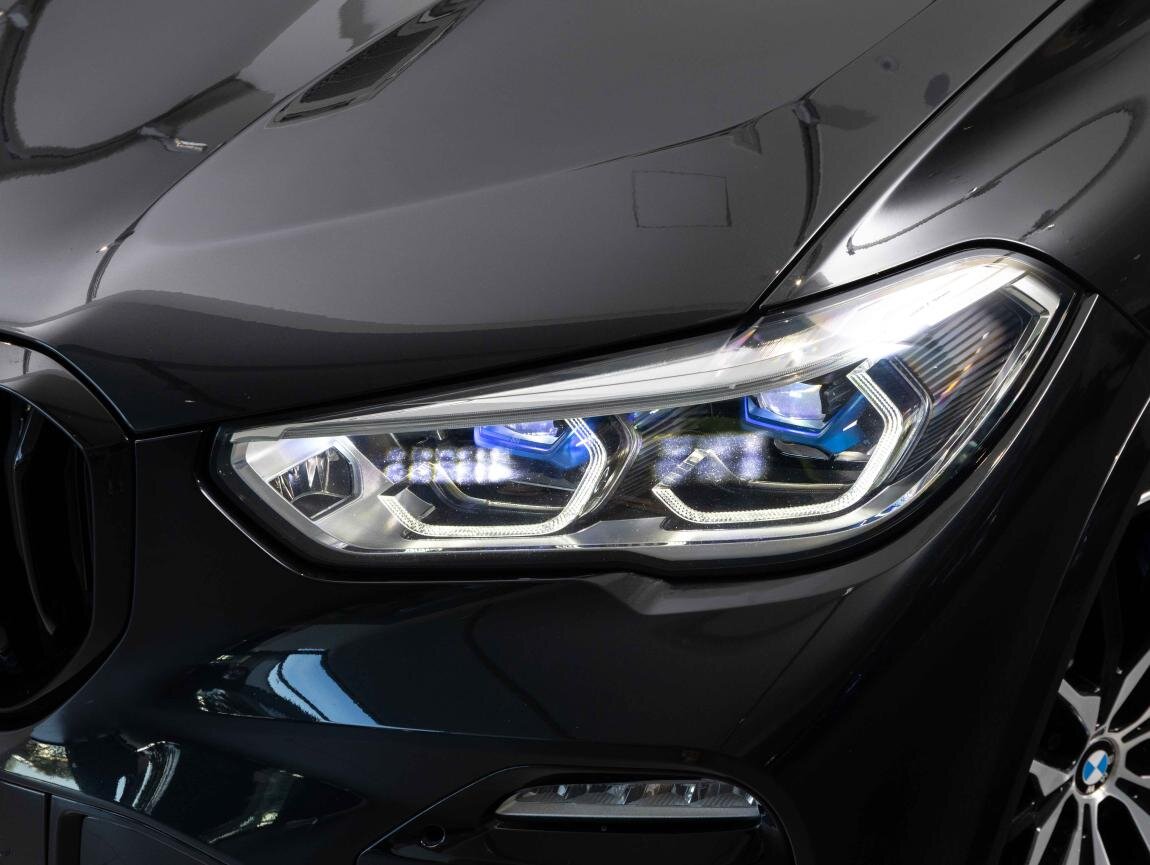 BMW X5 SUV / Terénní 4,4 l 390 kw