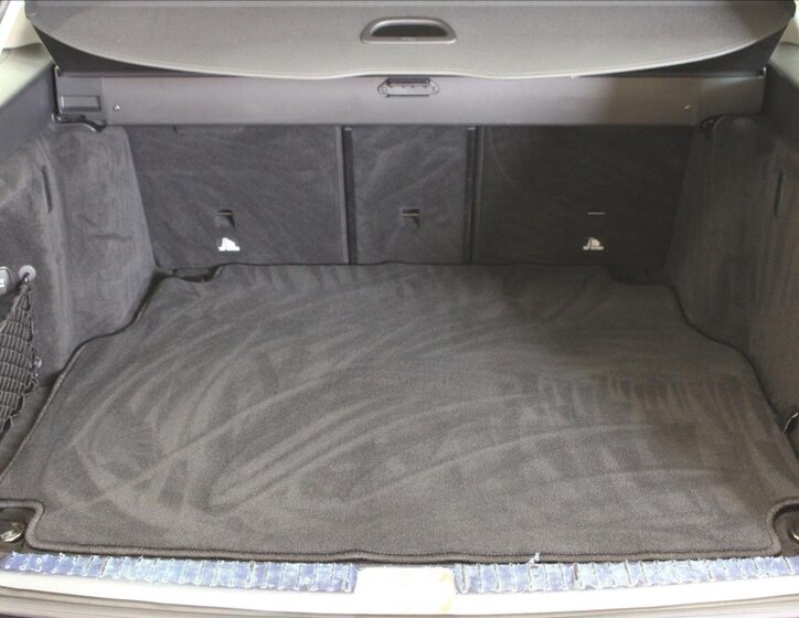 Mercedes-Benz Třídy C 8