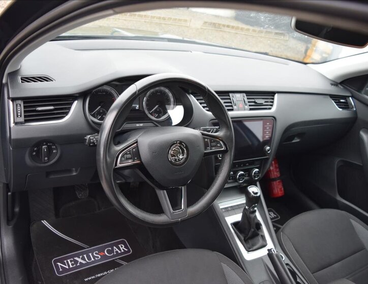 Škoda Octavia 16