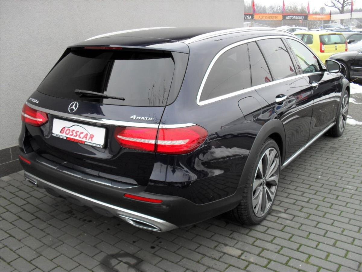 Mercedes-Benz Třídy E Kombi 3,0 l 190 kw
