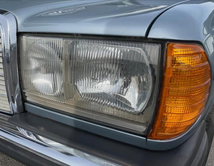 Mercedes-Benz 123 18