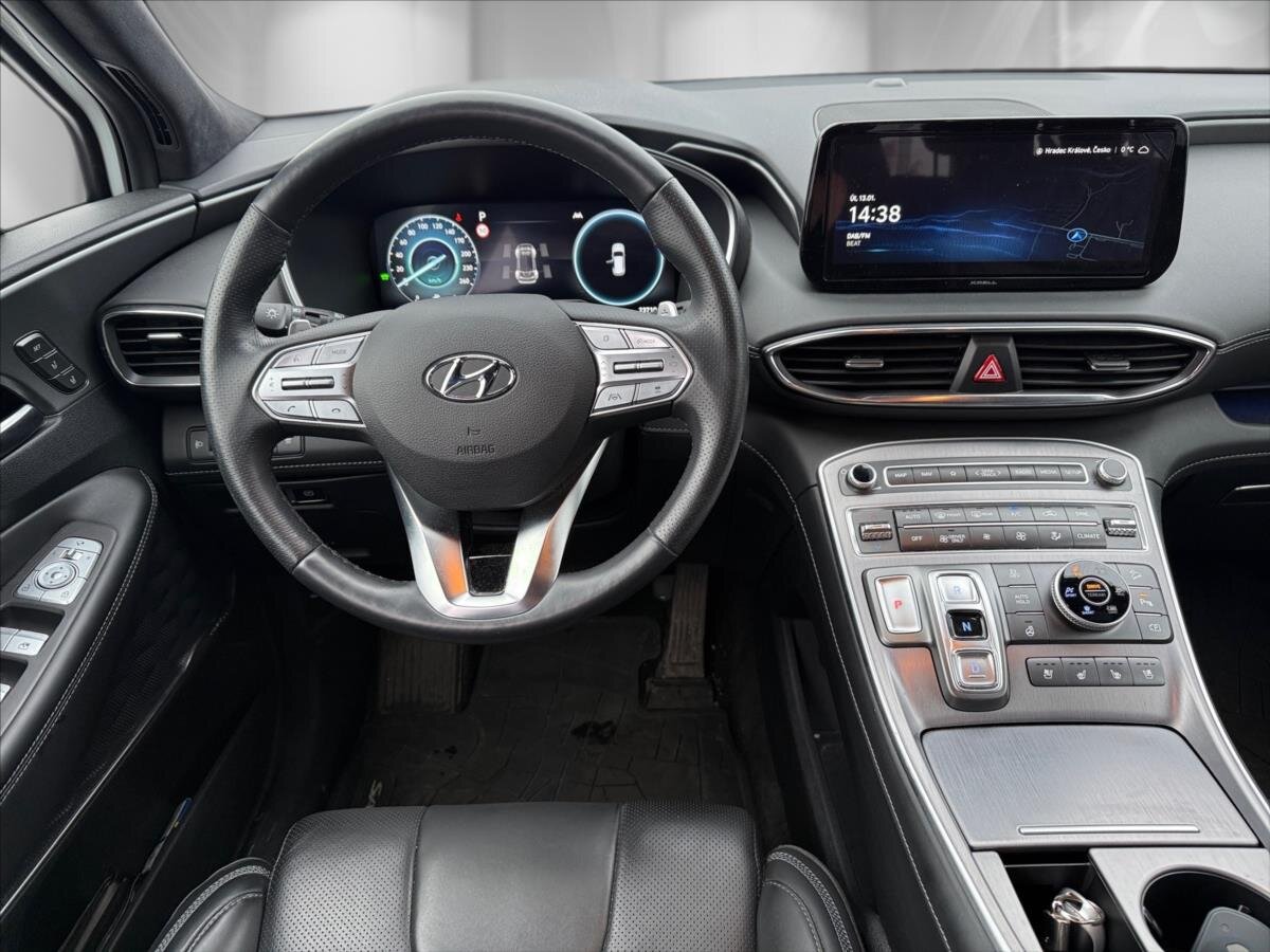 Hyundai Santa Fe SUV / Terénní 1,6 l 195 kw