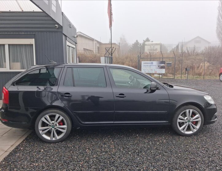 Škoda Octavia Kombi 2,0 l 125 kw
