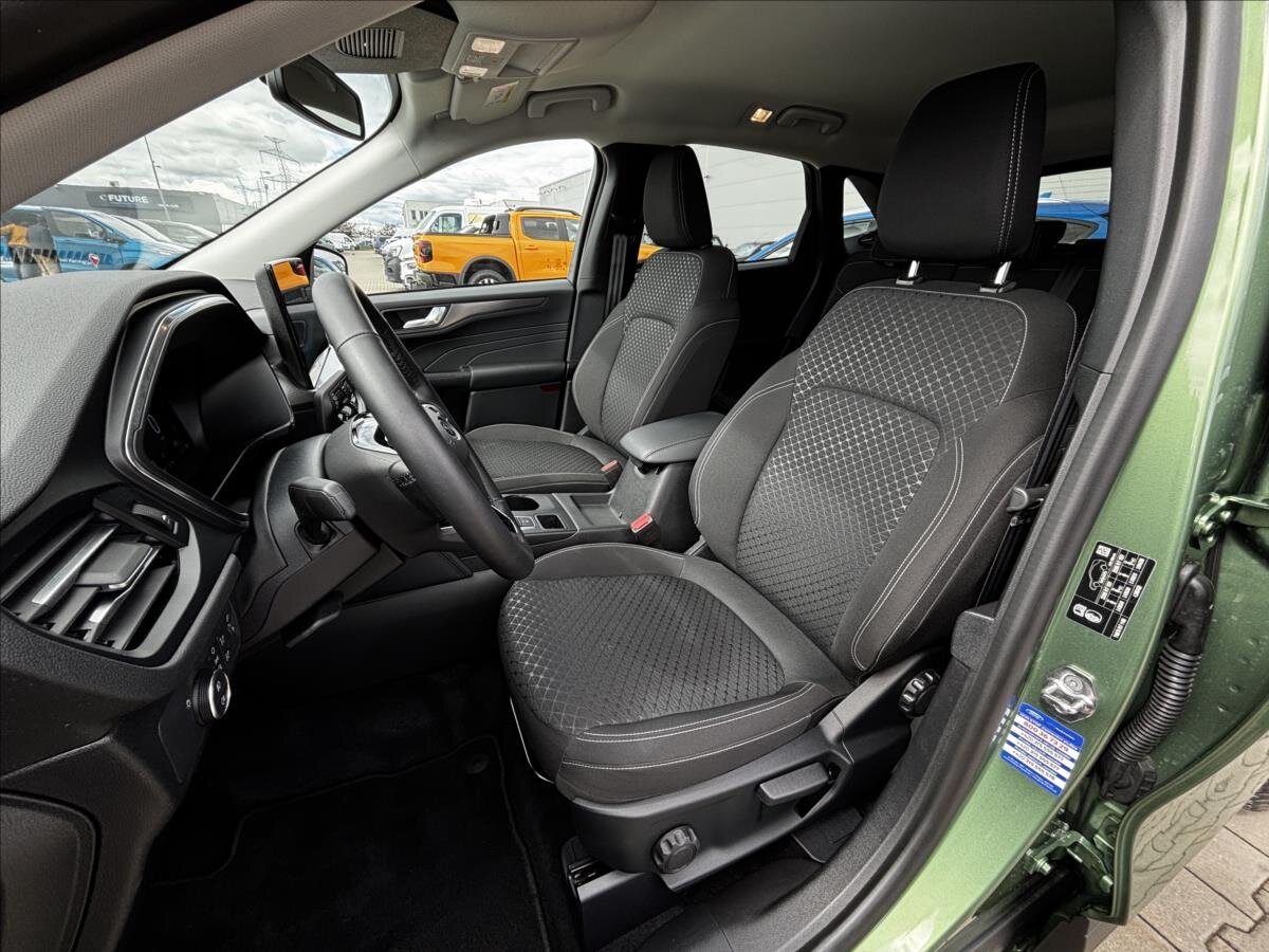 Ford Kuga SUV / Terénní 1,5 l 137 kw