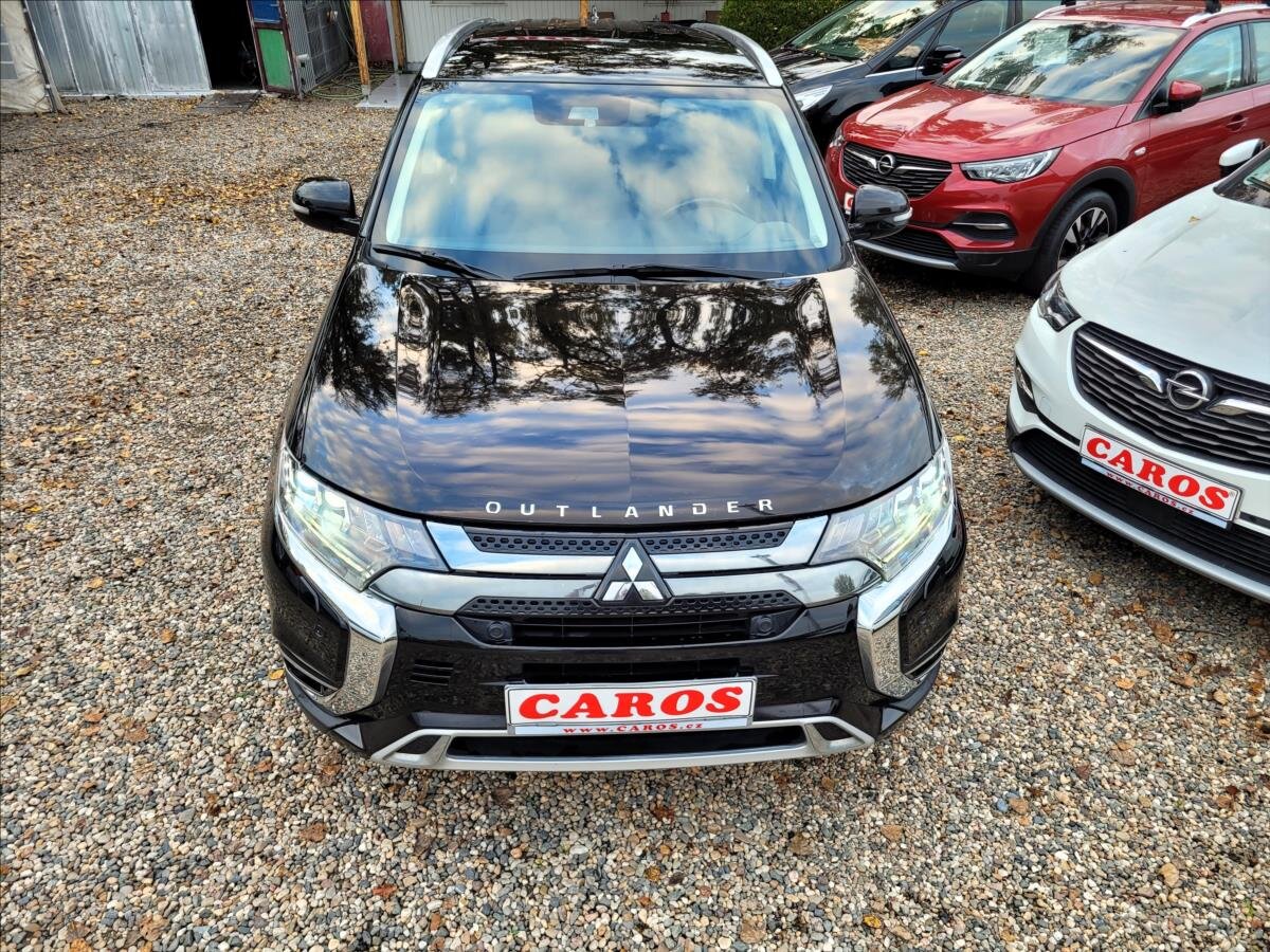 Mitsubishi Outlander SUV / Terénní 2,4 l 165 kw