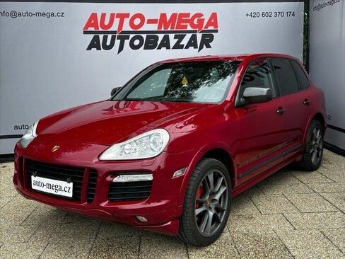Porsche Cayenne Kombi 4,8 l 298 kw