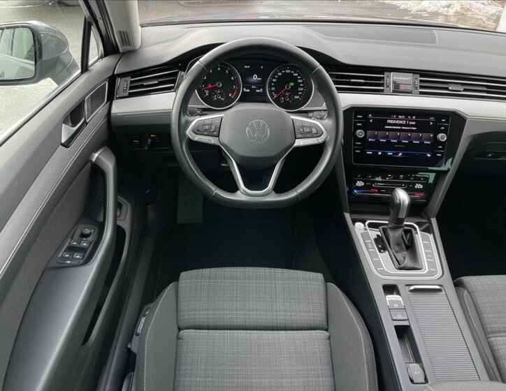 Volkswagen Passat Kombi 1,5 l 110 kw