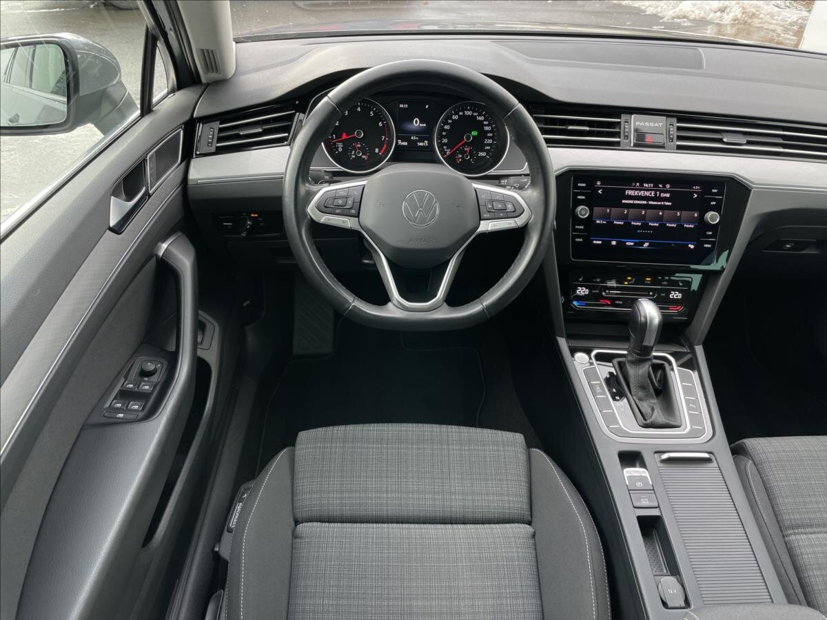 Volkswagen Passat Kombi 1,5 l 110 kw