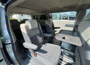Volkswagen Multivan 16