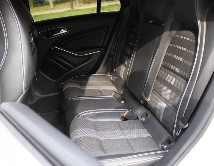 Mercedes-Benz CLA Kombi 1,5 l 80 kw