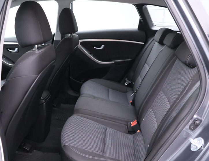 Hyundai i30 Kombi 1,6 l 81 kw