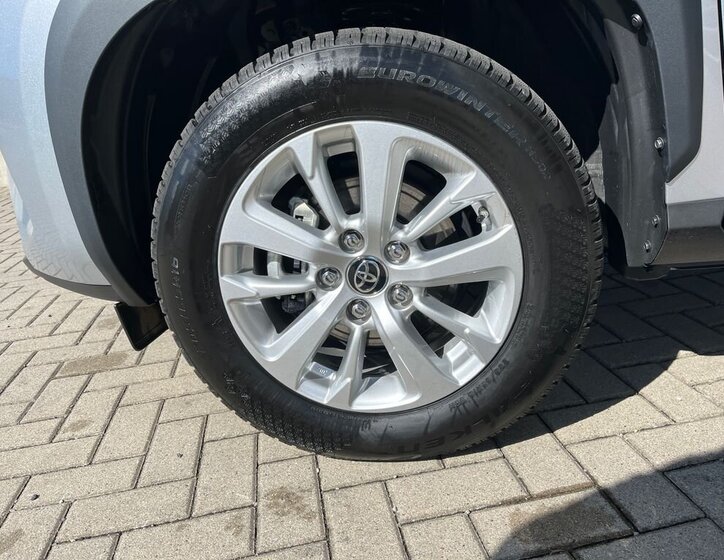 Toyota Yaris Cross SUV / Terénní 1,5 l 68 kw