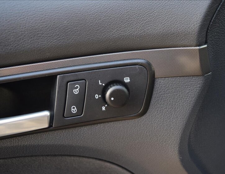 Volkswagen Touran MPV 1,4 l 103 kw