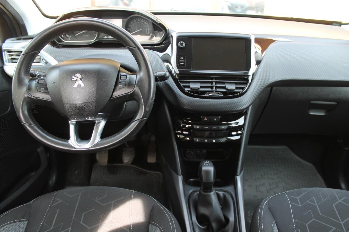 Peugeot 2008 SUV / Terénní 1,2 l 60 kw