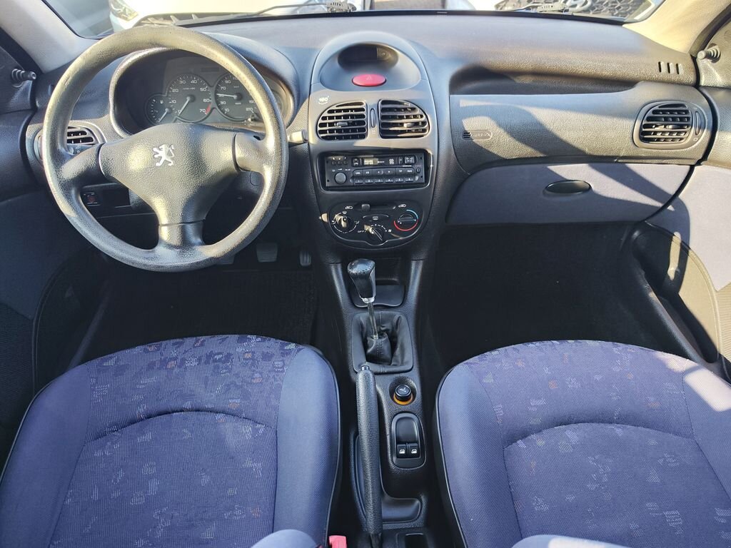 Peugeot 206 Hatchback 1,1 l 44 kw