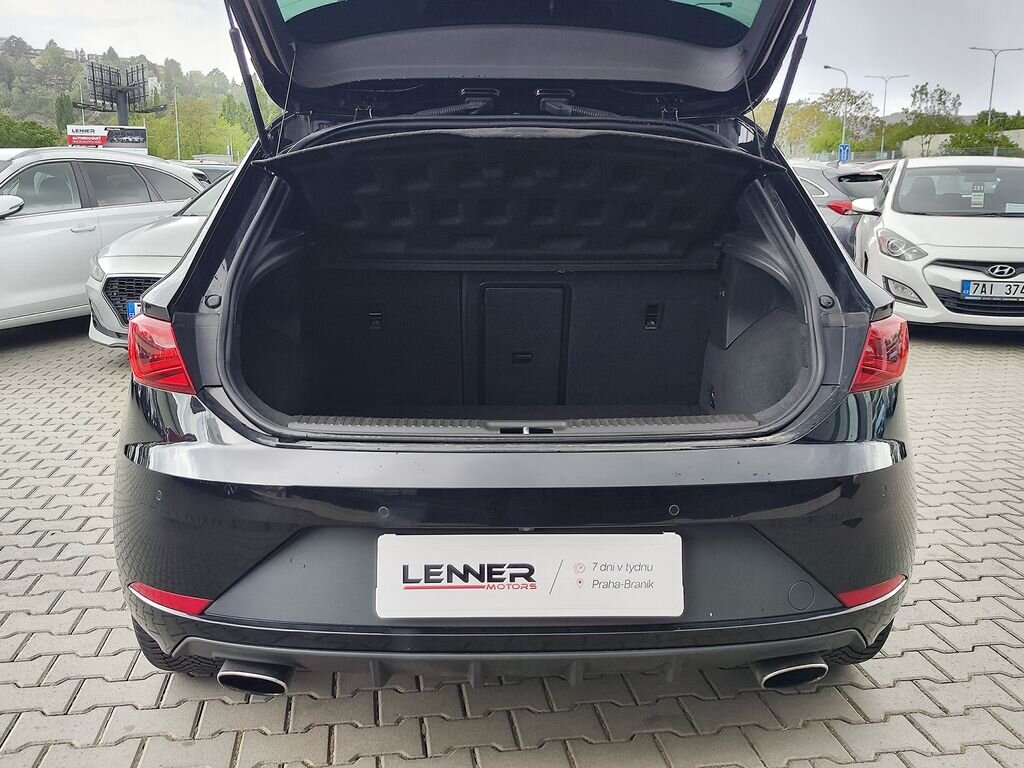 Seat Leon Hatchback 2,0 l 221 kw