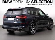 BMW X5 SUV 4,4 l 390 kw
