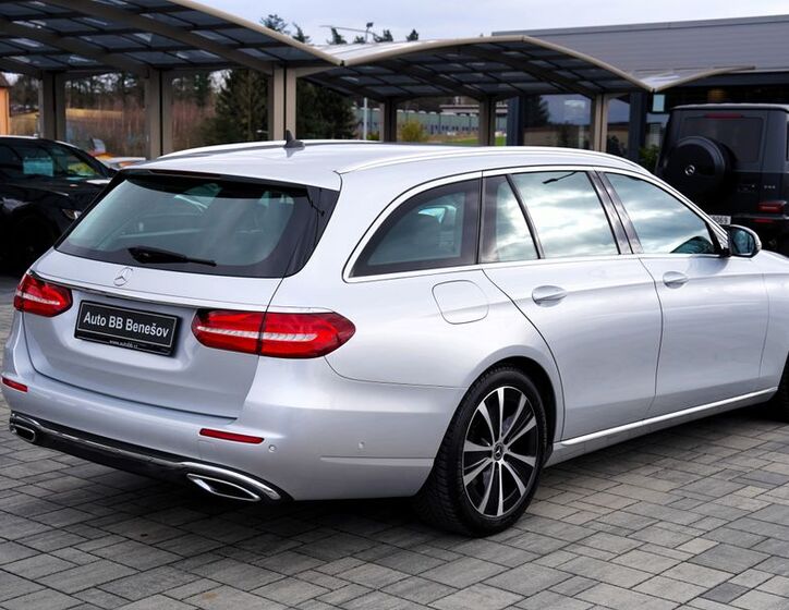 Mercedes-Benz Třídy E 6