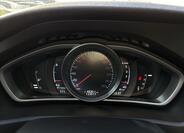 Volvo V40 25