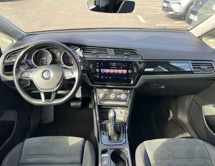 Volkswagen Touran MPV 1,5 l 110 kw