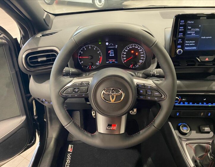 Toyota GR Yaris 8