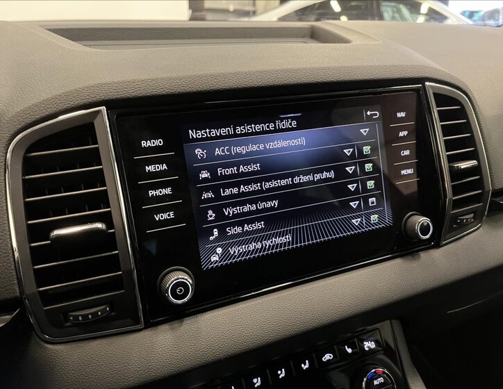 Škoda Karoq SUV / Terénní 2,0 l 110 kw