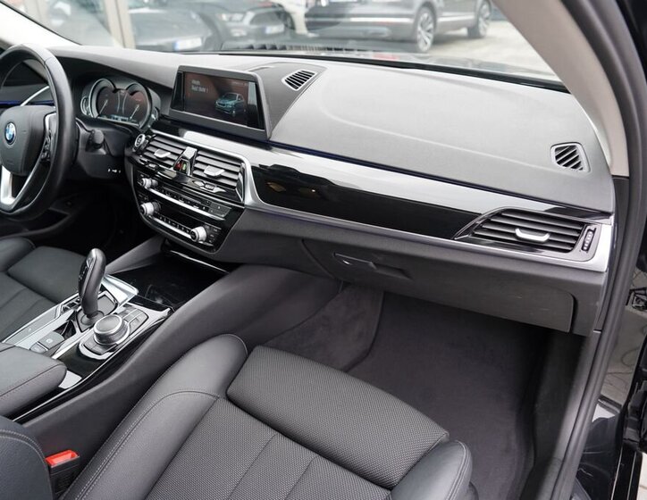 BMW Řada 5 Sedan 2,0 l 140 kw