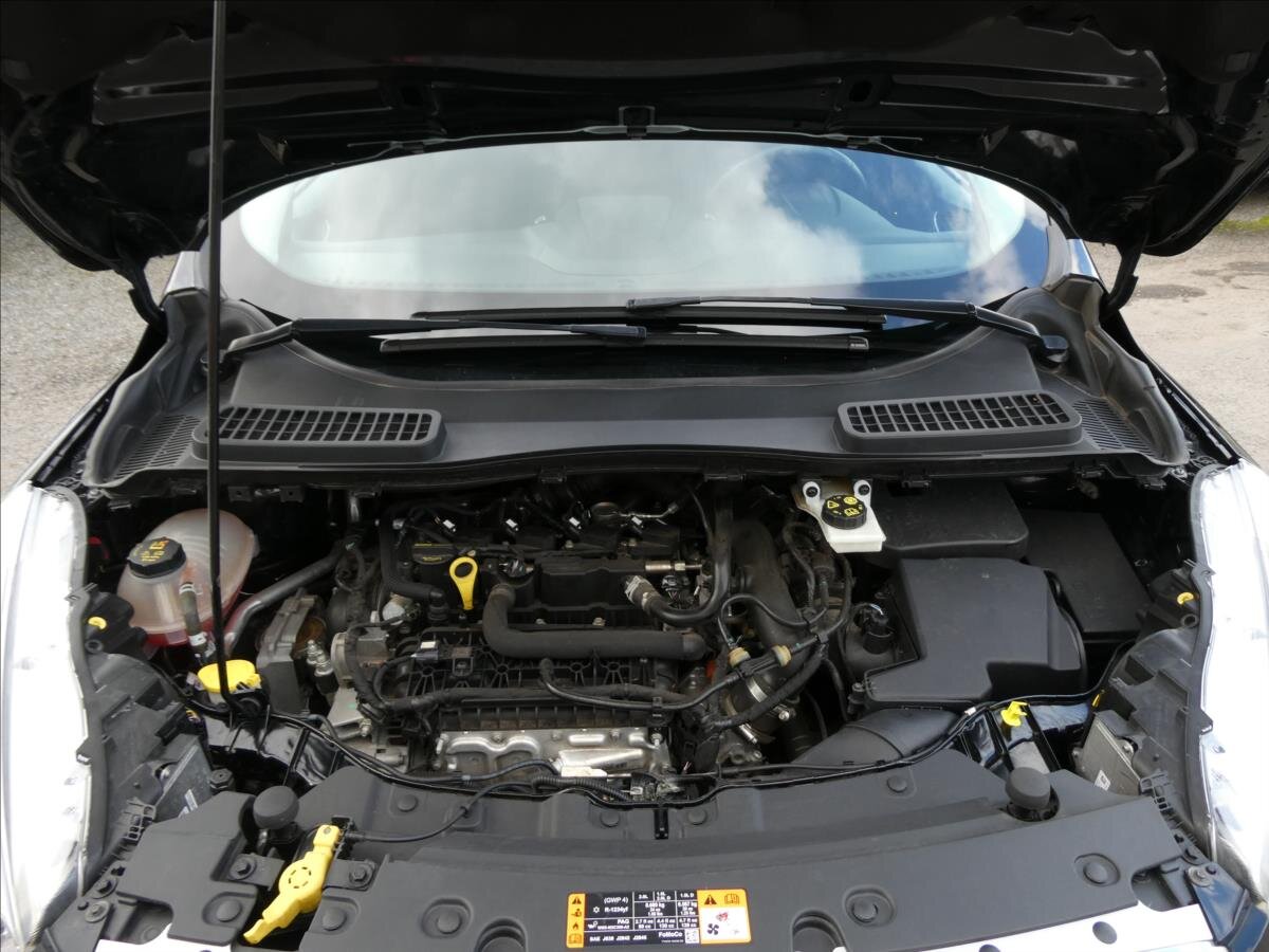 Ford Kuga SUV 1,5 l 110 kw