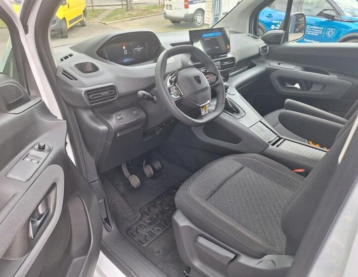 Peugeot Rifter 10