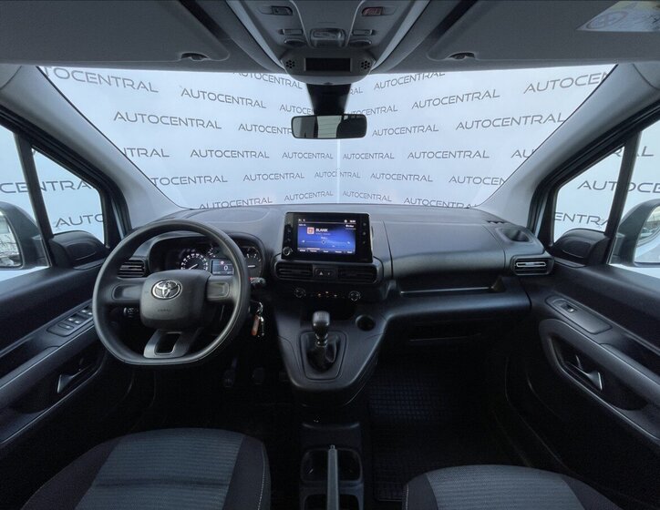 Toyota ProAce City Verso MPV 1,2 l 81 kw