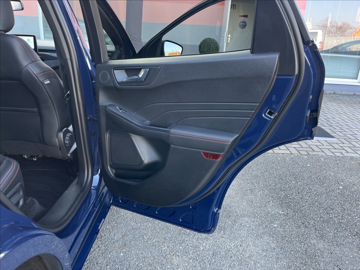 Ford Kuga SUV / Terénní 2,5 l 165 kw