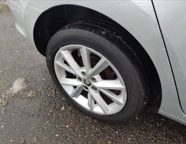 Škoda Rapid Hatchback 1,2 l 81 kw