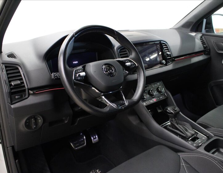 Škoda Karoq SUV / Terénní 1,5 l 110 kw