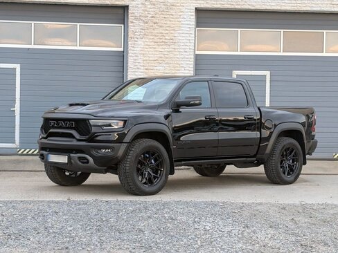 Dodge RAM 1500 Pick-up 6,2 l 523 kw