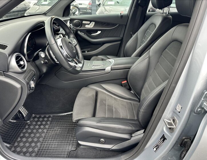 Mercedes-Benz GLC SUV / Terénní 2,0 l 145 kw