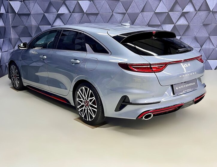 KIA Pro_Ceed Kombi 1,6 l 150 kw