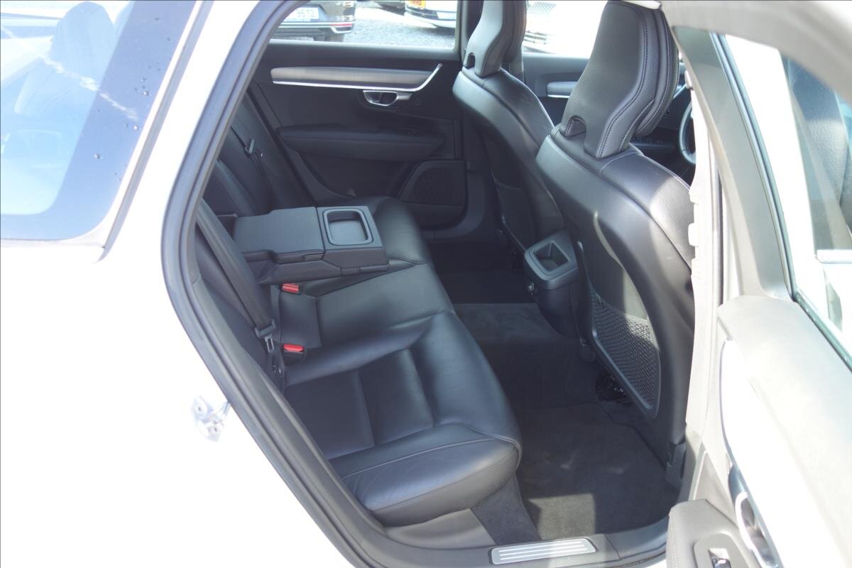 Volvo V90 Kombi 2,0 l 140 kw