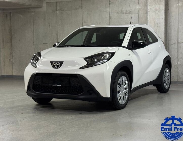 Toyota Aygo Hatchback 998,0 53 kw