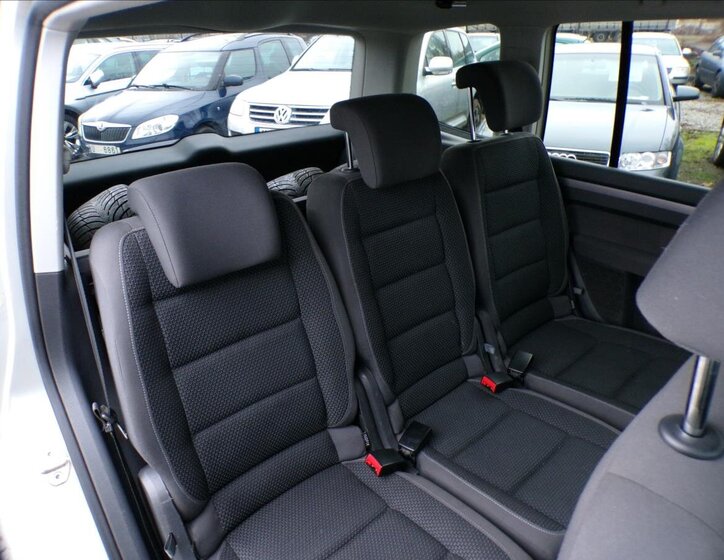 Volkswagen Touran Kombi 2,0 l 103 kw