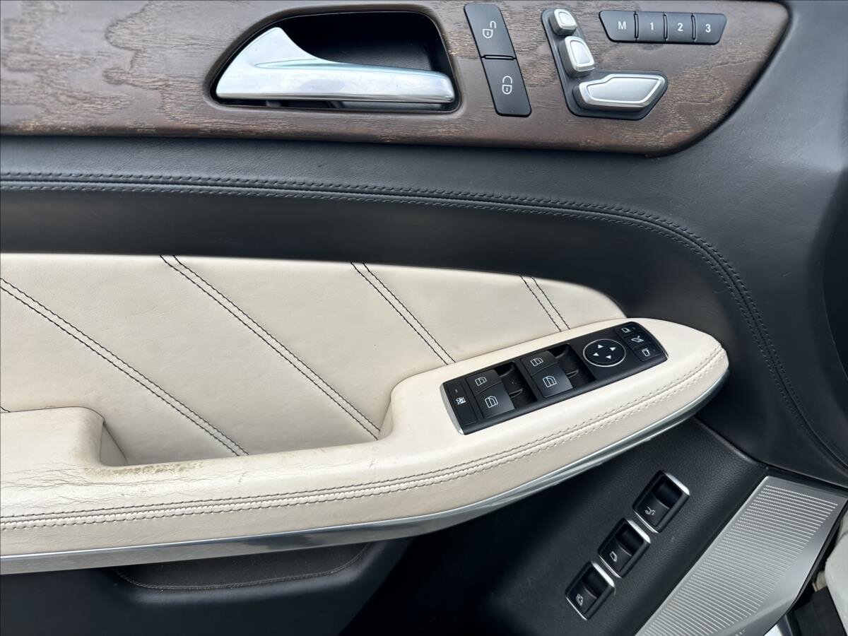 Mercedes-Benz GLS SUV / Terénní 5,5 l 430 kw